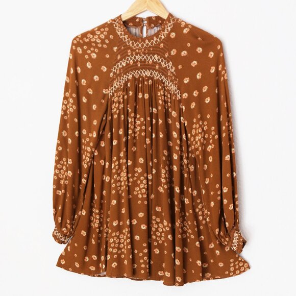 Free People Flowers In Her Hair Brown Boho Tunic Longline S Smocked Ditsy $118 - Picture 5 of 16